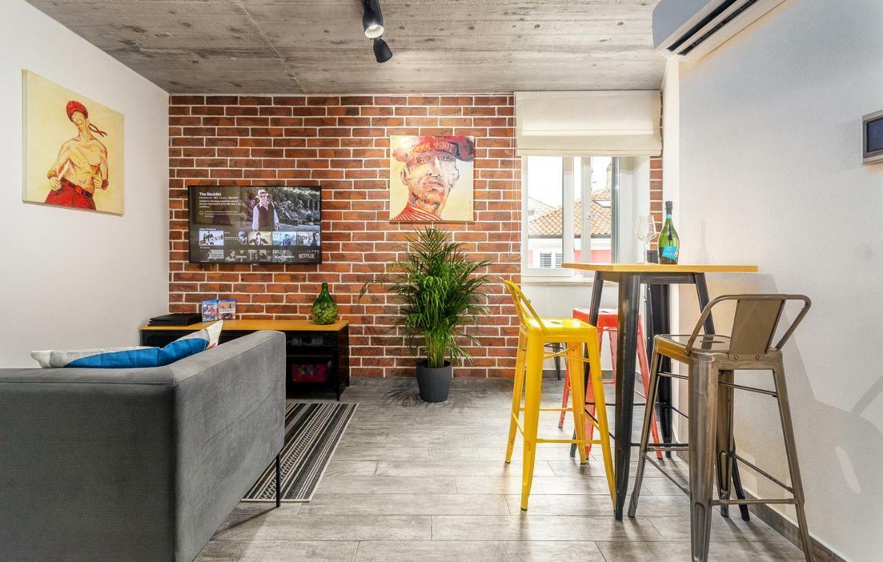 Orion Apartment Porec Bagian luar foto