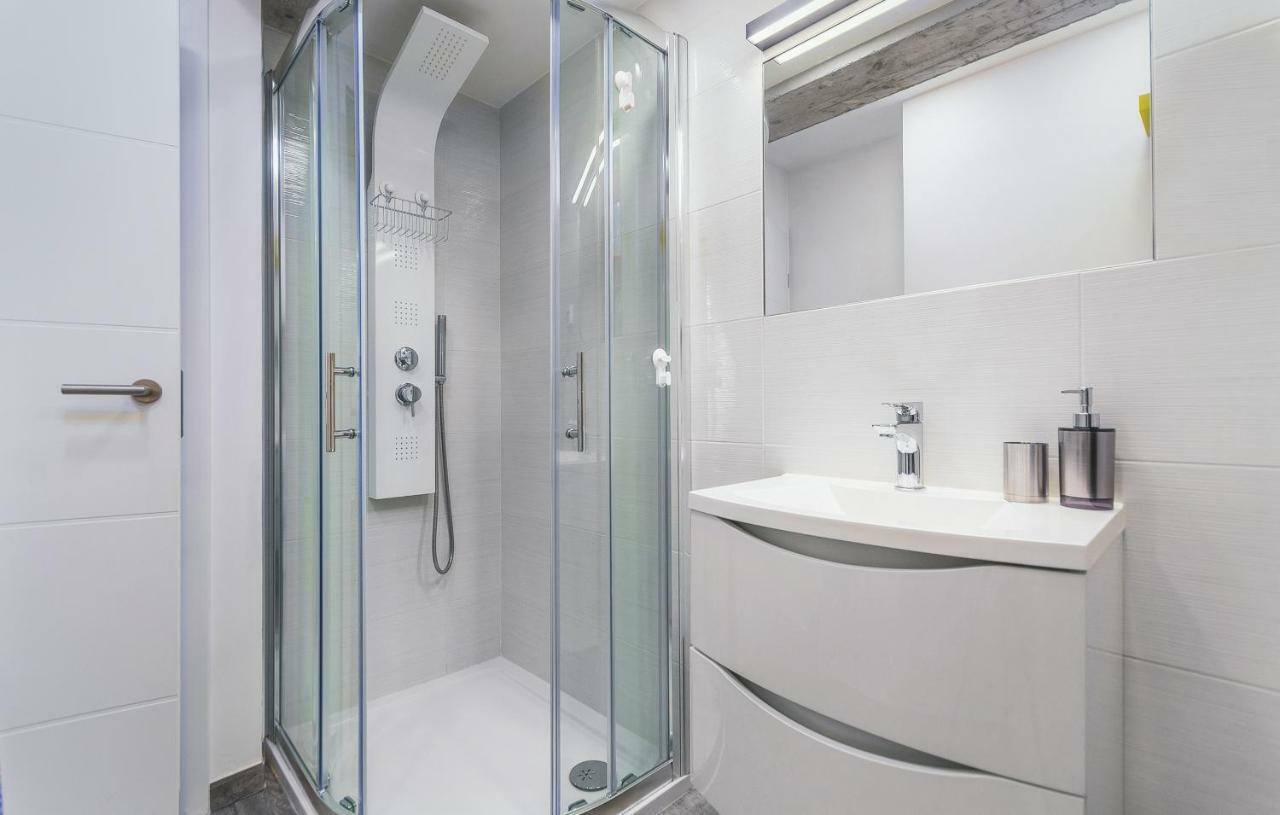 Orion Apartment Porec Bagian luar foto