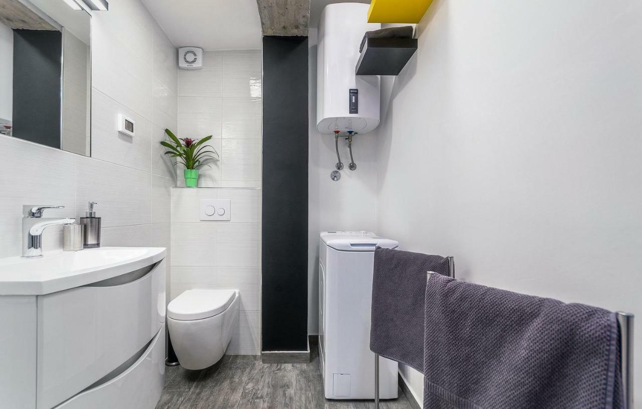 Orion Apartment Porec Bagian luar foto