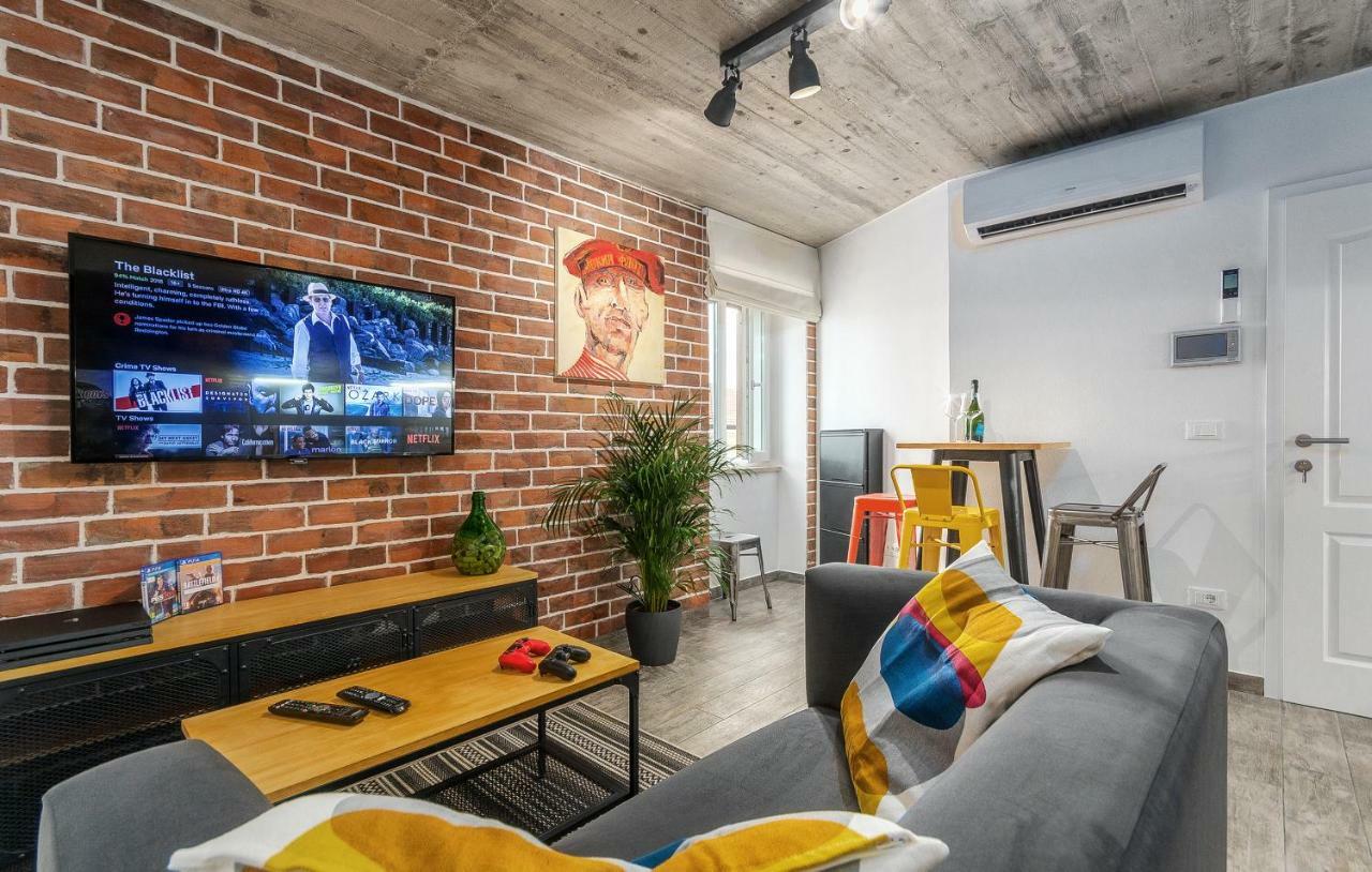 Orion Apartment Porec Bagian luar foto